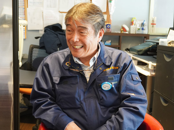「働く人のビジョンを聞いてあげることが経営者の責務」と語る文社長